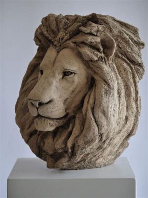  Le Lion de la Savane : Une symphonie sculpturale en pierre et en émotion